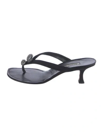 Pre-owned Manolo Blahnik Leather Flip Flops In Black