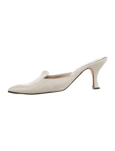 Pre-owned Manolo Blahnik Leather Mules