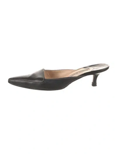 Pre-owned Manolo Blahnik Leather Mules In Black