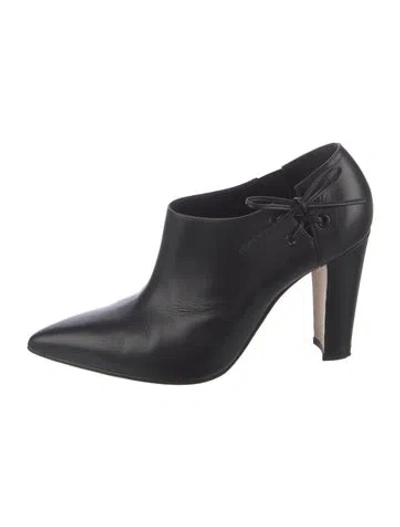 Pre-owned Manolo Blahnik Leather Mules In Black