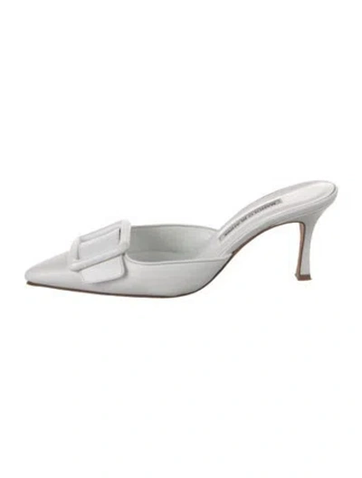 Pre-owned Manolo Blahnik Leather Mules In White