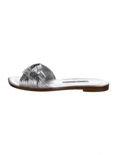 Pre-owned Manolo Blahnik Leather Pleated Accents Flats