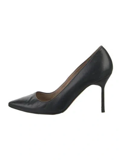 Pre-owned Manolo Blahnik Leather Pumps In Black