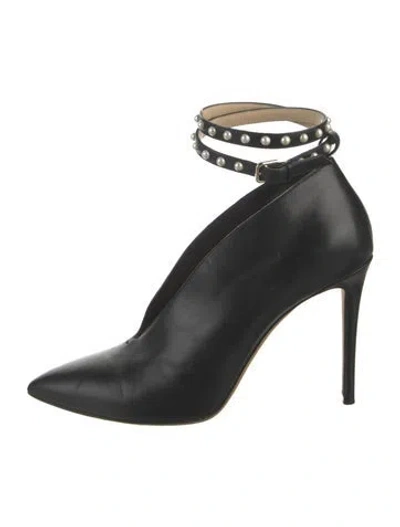 Pre-owned Manolo Blahnik Leather Pumps In Black