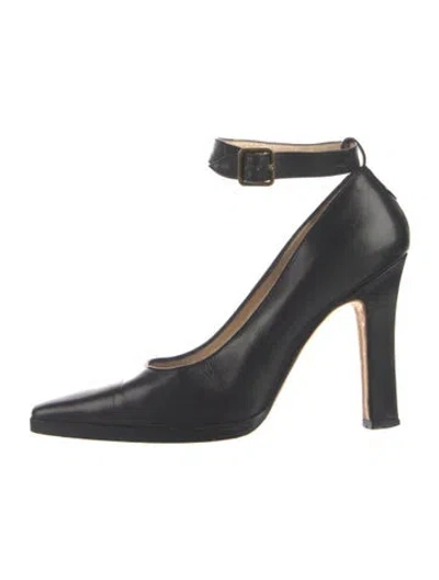 Pre-owned Manolo Blahnik Leather Pumps In Blue
