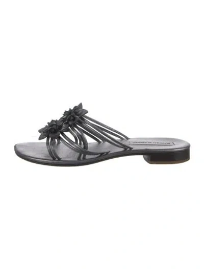 Pre-owned Manolo Blahnik Leather Slides In Silver