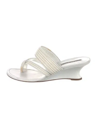 Pre-owned Manolo Blahnik Leather Slides In White