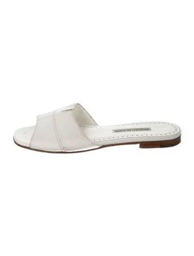 Pre-owned Manolo Blahnik Leather Slides In White