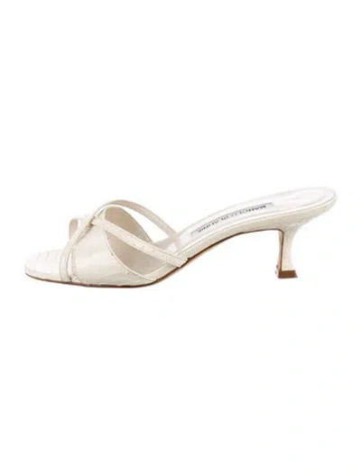 Pre-owned Manolo Blahnik Leather Slides In White