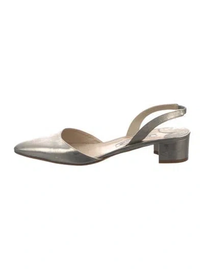 Pre-owned Manolo Blahnik Leather Slingback Flats In Silver