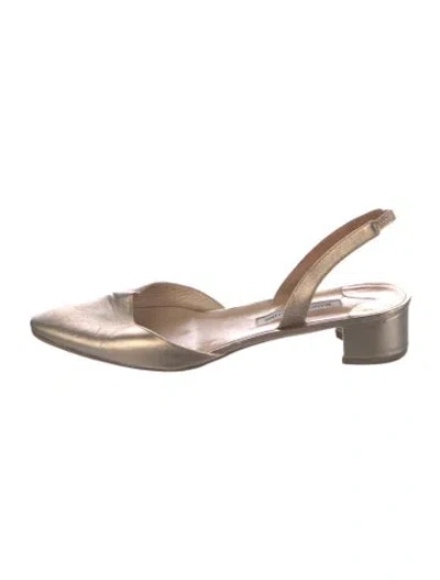 Pre-owned Manolo Blahnik Leather Slingback Pumps
