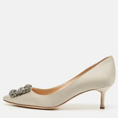 Pre-owned Manolo Blahnik Light Grey Satin Hangisi Crystal Embellished Pumps 37.5 In Gray