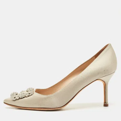 Manolo Blahnik Light Grey Satin Hangisi Crystal Embellished Pumps In Gold