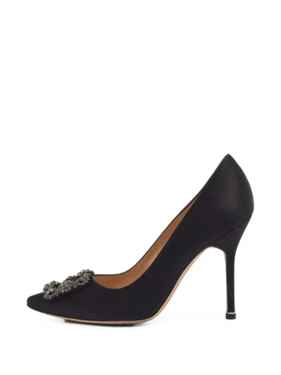 Pre-owned Manolo Blahnik Manolo Hangisi Crystal-buckle Pumps In Black