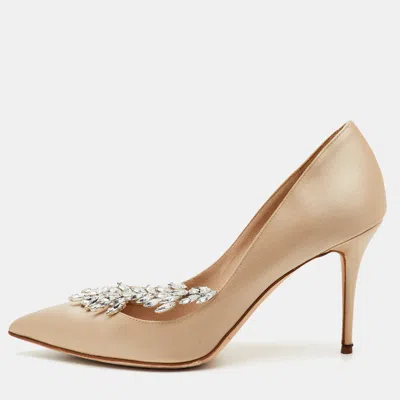 Pre-owned Manolo Blahnik Nadira Size 39.5 Beige Satin Jewel Embellished Pointed Toe Pumps