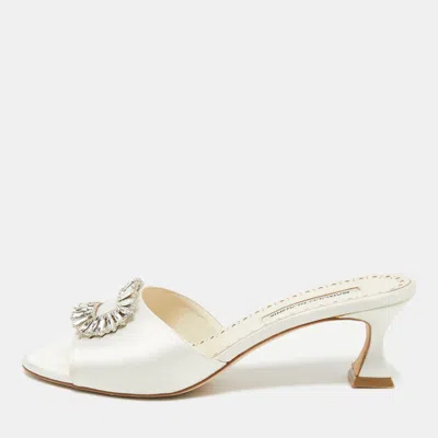 Pre-owned Manolo Blahnik Off White Satin Laalita Mules Size 40