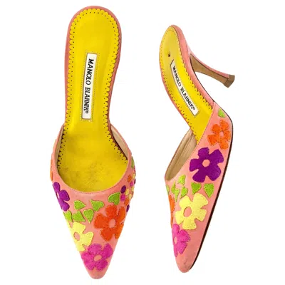 Pre-owned Manolo Blahnik Pastel Hearts And Floral Cutout Pointed Toe Mules Pumps 35.5 In Orange