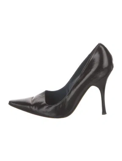 Pre-owned Manolo Blahnik Patent Leather Pumps In Black