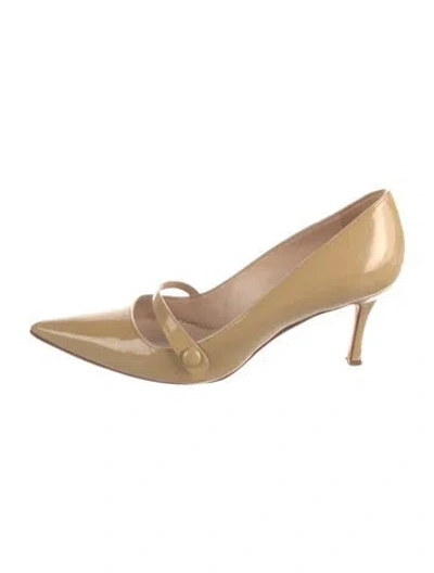 Pre-owned Manolo Blahnik Patent Leather Pumps In Neutrals