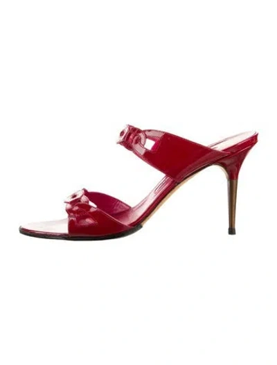 Pre-owned Manolo Blahnik Patent Leather Slides In Red