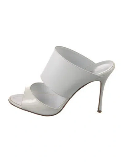 Pre-owned Manolo Blahnik Patent Leather Slides In White