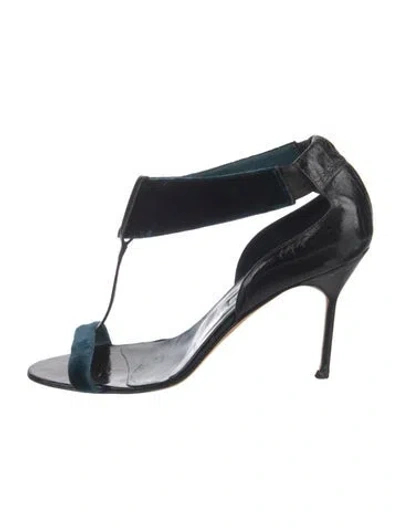 Pre-owned Manolo Blahnik Patent Leather T-strap Sandals In Black