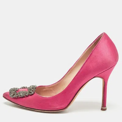 Manolo Blahnik Pink Satin Hangisi Pumps