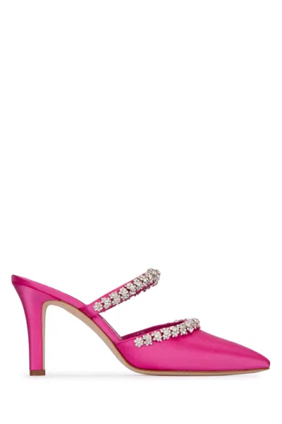 MANOLO BLAHNIK PINK SLIP ON HEELS
