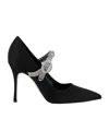 Manolo Blahnik Hamedi Pumps In Black