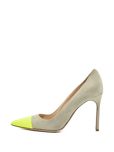 Pre-owned Manolo Blahnik Pointed Pumps In Gray