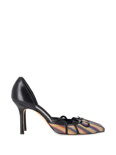 Pre-owned Manolo Blahnik Pointed-toe Raffia Pumps In Black