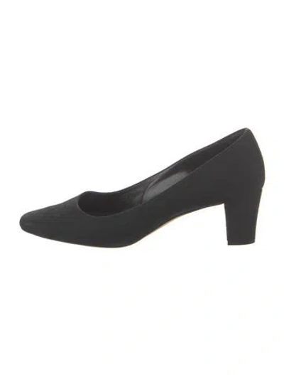 Pre-owned Manolo Blahnik Pumps In Black