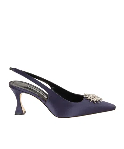 Manolo Blahnik Crystal-embellished Lurum Pumps In Blue