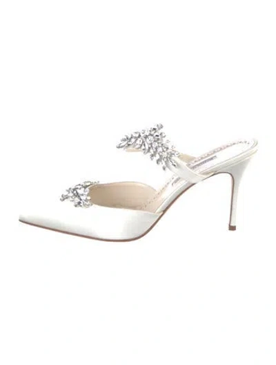 Pre-owned Manolo Blahnik Satin Crystal Embellishments Mules In White