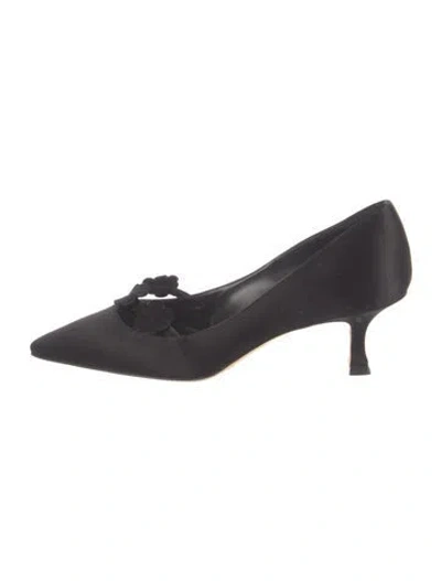 Pre-owned Manolo Blahnik Satin Pumps In Black