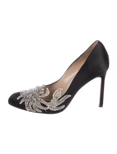 Pre-owned Manolo Blahnik Satin Pumps In Black