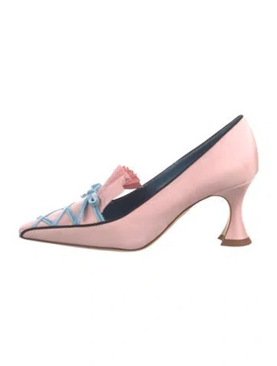 Pre-owned Manolo Blahnik Satin Pumps In Pink