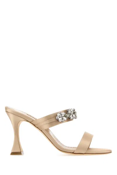 Manolo Blahnik Skin Pink Satin Pesan Mules