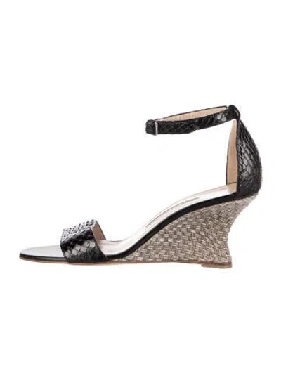 Pre-owned Manolo Blahnik Snakeskin Gladiator Sandals In Silver