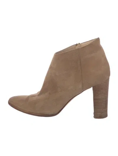 Pre-owned Manolo Blahnik Suede Boots In Neutral