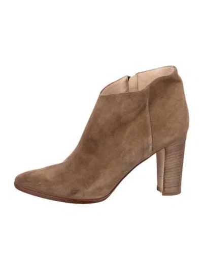 Pre-owned Manolo Blahnik Suede Boots In Neutral