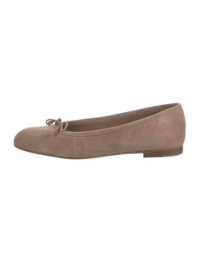 Pre-owned Manolo Blahnik Suede Bow Accents Ballet Flats In Neutral
