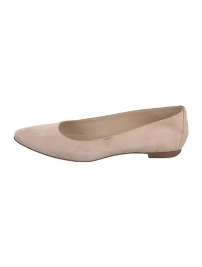 Pre-owned Manolo Blahnik Suede Flats In Neutral