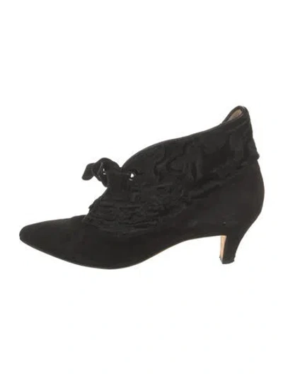 Pre-owned Manolo Blahnik Suede Lace-up Boots In Black