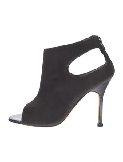 Pre-owned Manolo Blahnik Suede Mules In Black