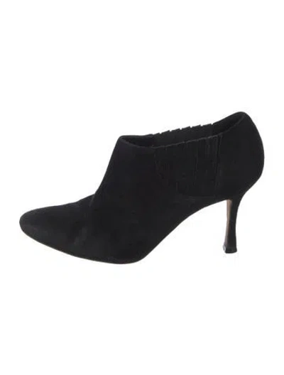 Pre-owned Manolo Blahnik Suede Pumps In Black