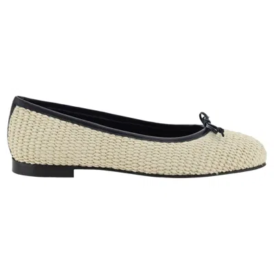 Manolo Blahnik Veralli 010 Ballerina Flats In Sand