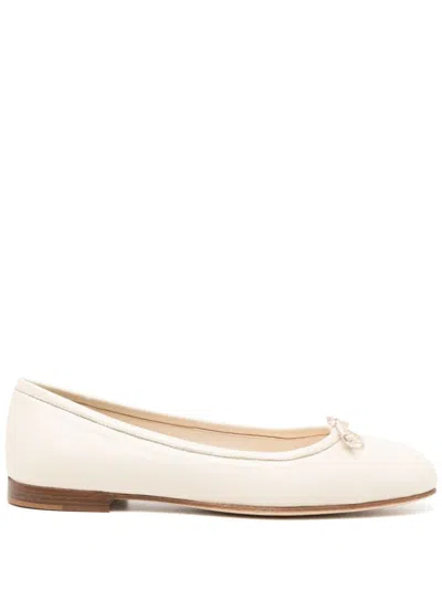 Manolo Blahnik Veralli Leather Ballerina Flats In Neutrals