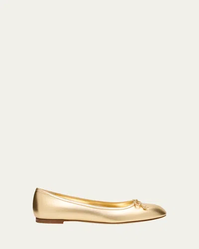 Manolo Blahnik Veralli Metallic Bow Ballerina Flats In Gold