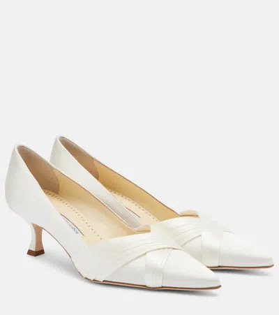 Manolo Blahnik Vieralo Satin Pumps In White